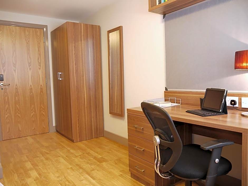 Britannia Study Hotel