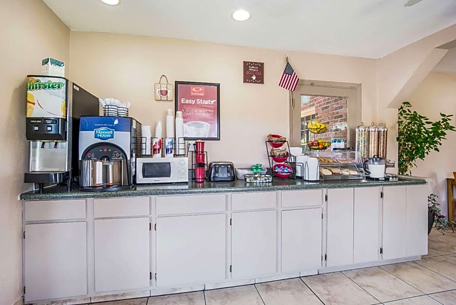 Econo Lodge Walterboro I-95