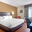 Econo Lodge Inn & Suites