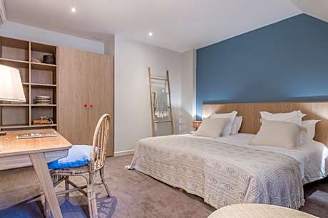 Standard Room with Spa and private Beach Access