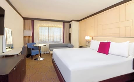 Harrah's Laughlin Beach Resort & Casino