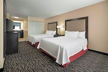 Queen Suite with Two Queen Beds - Mobility Access/Non-Smoking