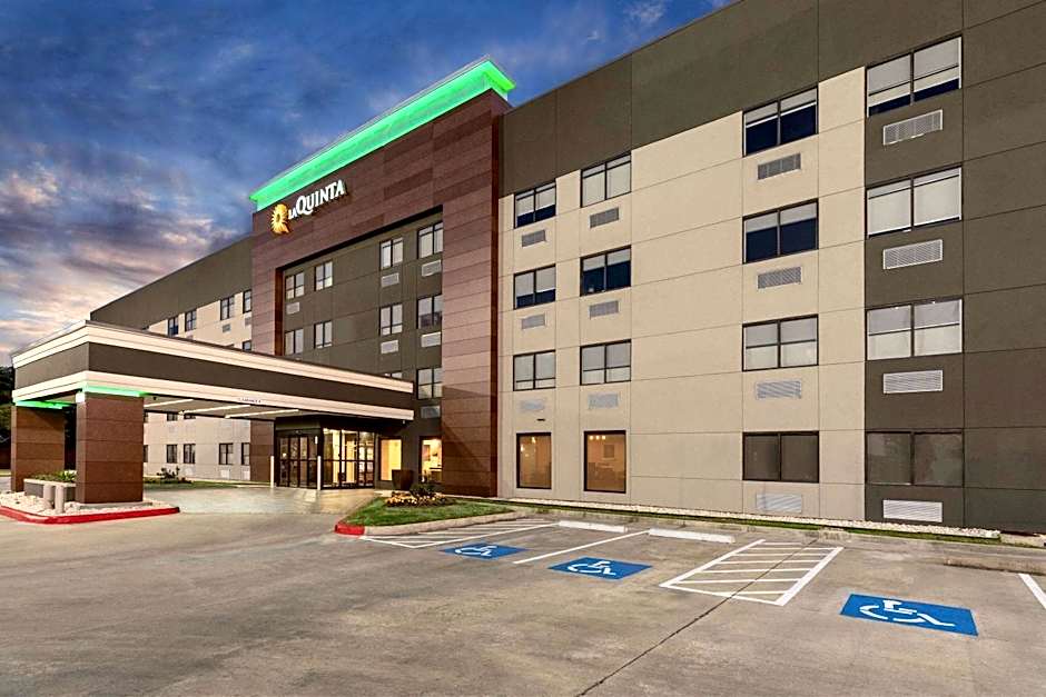 La Quinta Inn & Suites by Wyndham Houston Northwest