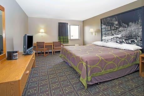 1 King Bed, Accessible Room, Non-Smoking