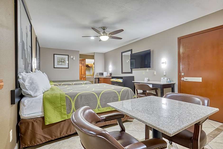 Texas Inn Donna