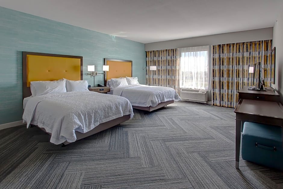 Hampton Inn & Suites-Wichita/Airport, KS