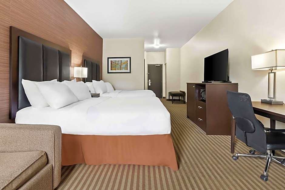 Best Western Plus Fergus Hotel