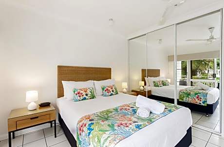 One-Bedroom Apartment with Balcony