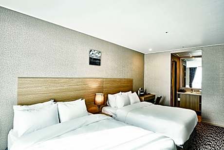 Premier Suite Room