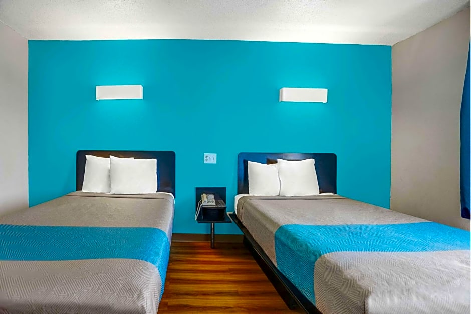 Motel 6-Raleigh, NC - North