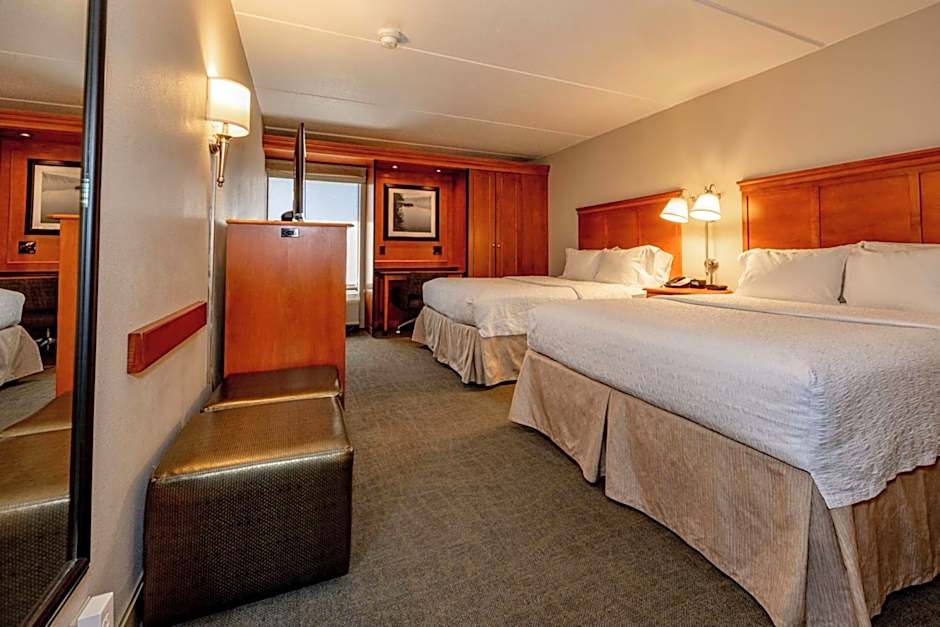 Hampton Inn By Hilton Wheeling