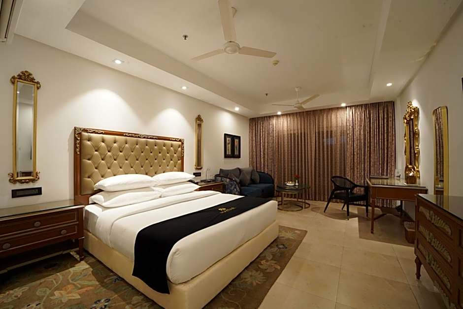 Photo 1 of 4 of Premium Spa 2 Bedroom Suite, Sea View, Balcony
