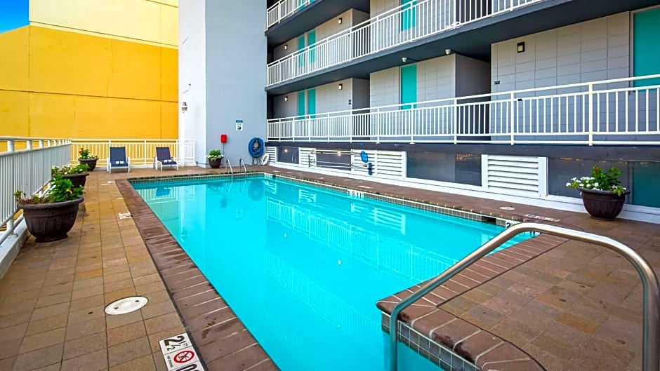SureStay Studio by Best Western Virginia Beach Oceanfront