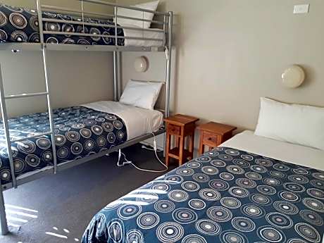 Explorers Family Cottage