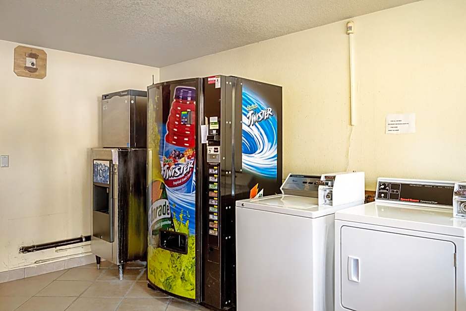 Super 8 by Wyndham Vancouver East