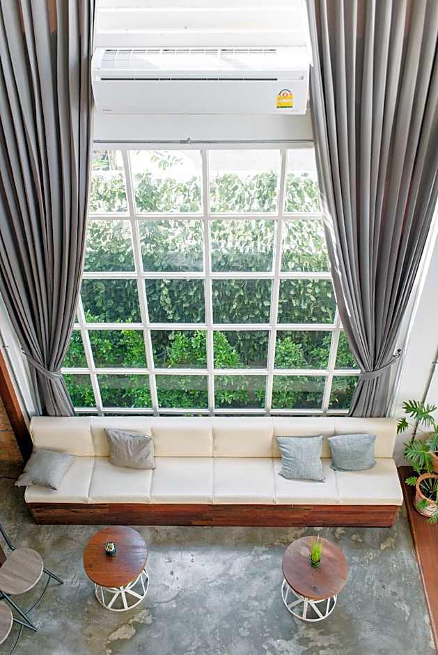 Memmoth Hostel In Lampang