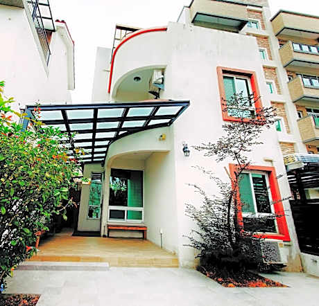 輕旅小站 Soft Travel Hostel