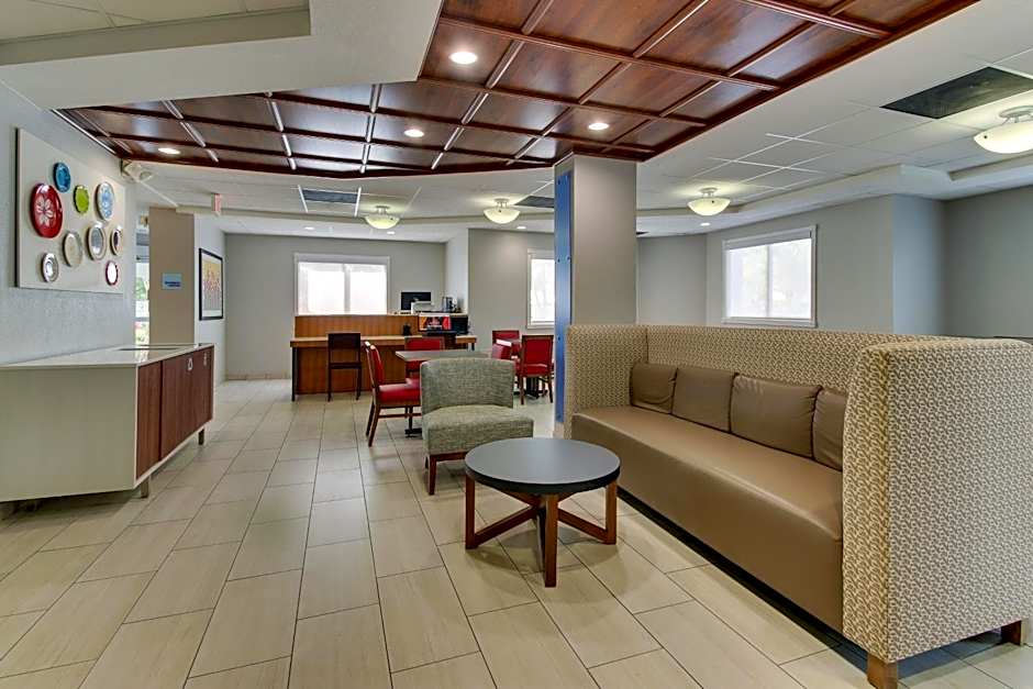 Holiday Inn Express West Palm Beach Metrocentre By IHG