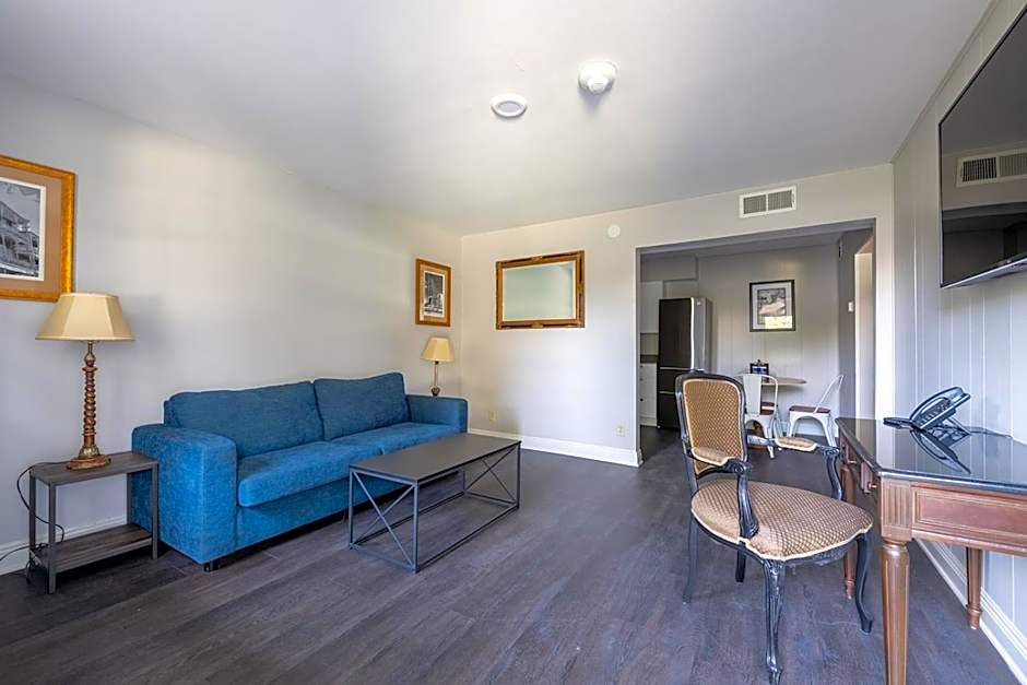 French Quarter Suites Hotel
