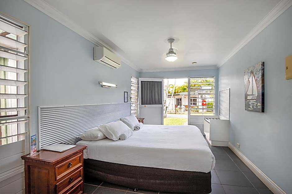 Bush Village Holiday Cabins