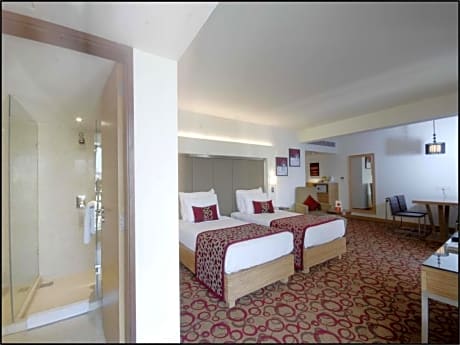 SINGLE PREMIUM ROOM