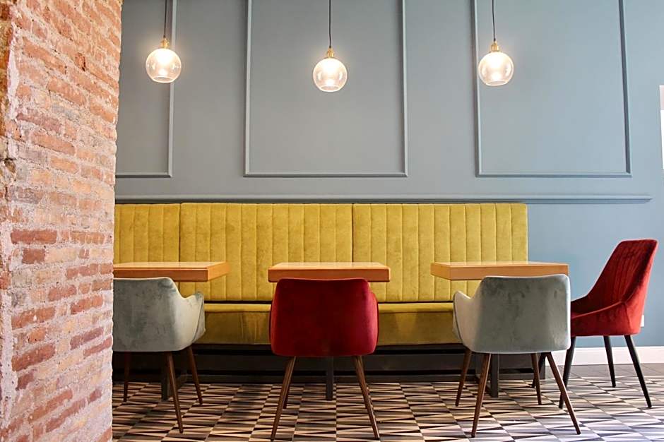 The Duomo House by House In Naples