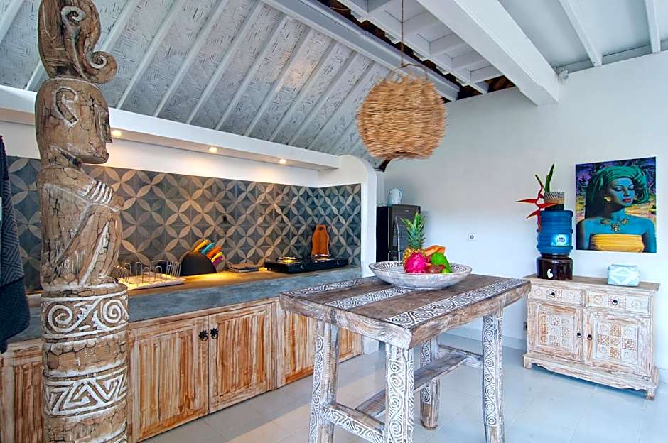 New! Walk To Seminyak Beach, Cafes, All Else