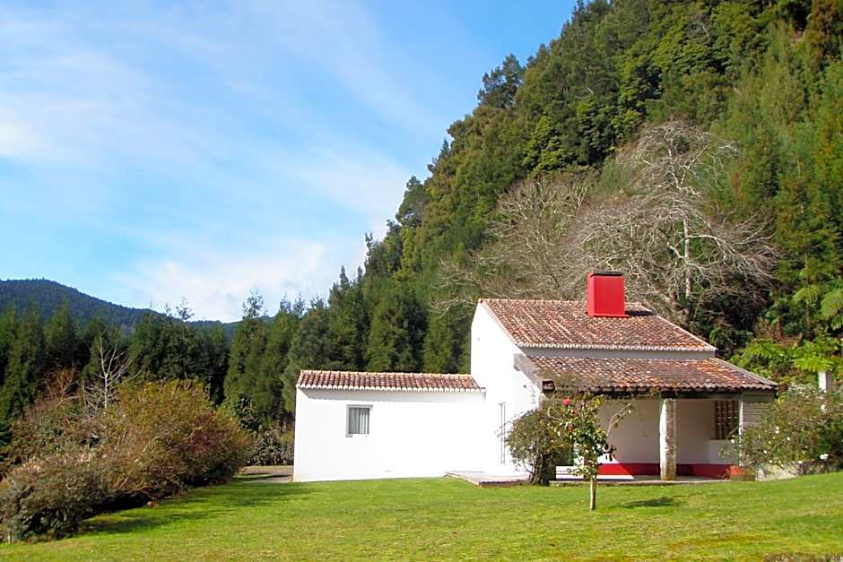 Furnas Lake Forest Living