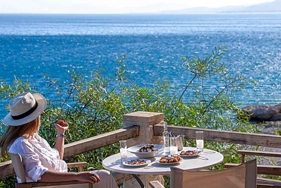 Cokkinis Hotel