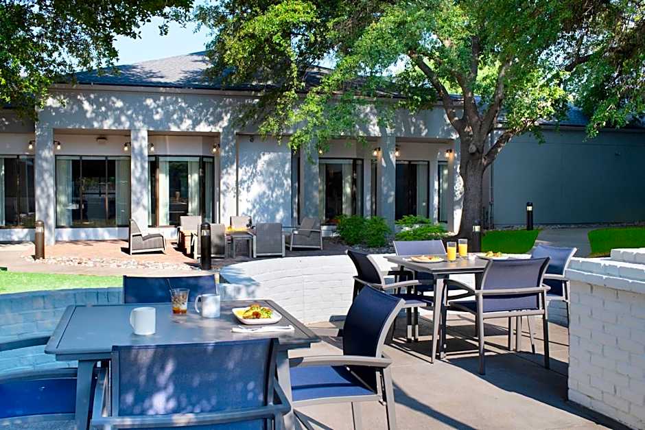 Courtyard by Marriott Dallas Plano Parkway at Preston Road