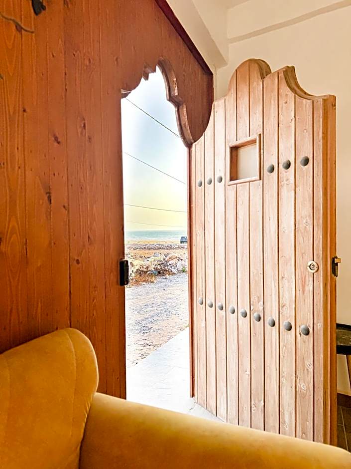 Thayri Hostel - Sea View