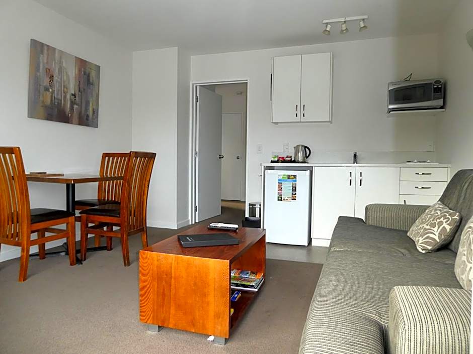 Caples Court Motel & Apartments