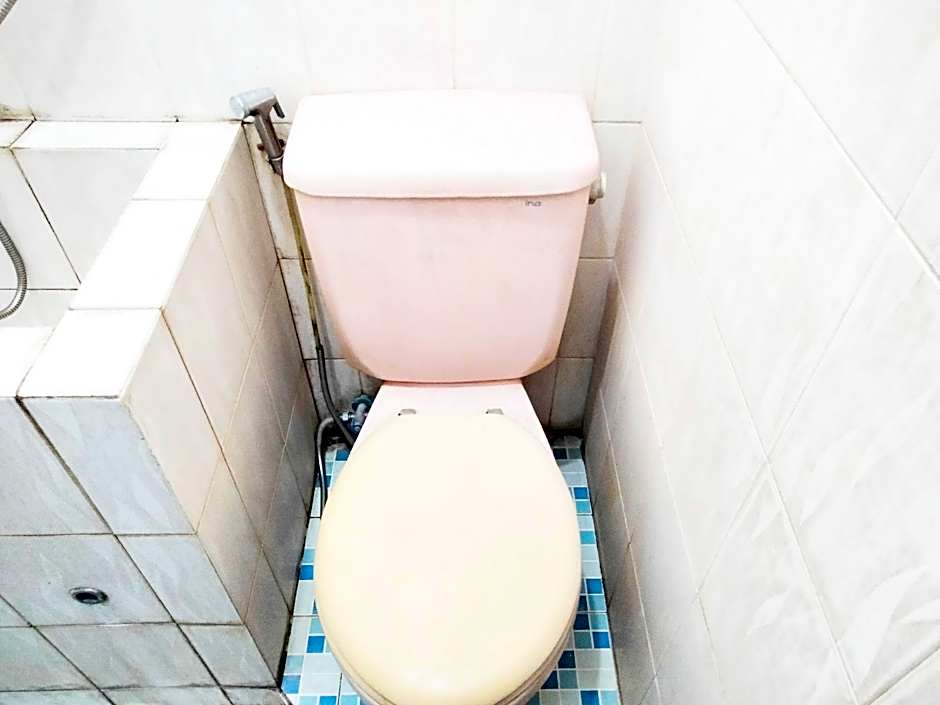 Sartika Hotel Mitra RedDoorz Pati