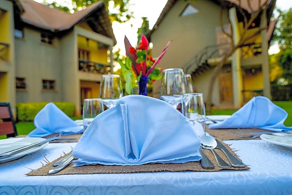 Weru Weru River Lodge