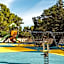 Alemaris Resort