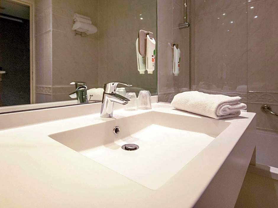 Ibis Styles Paris Tolbiac Bibliotheque