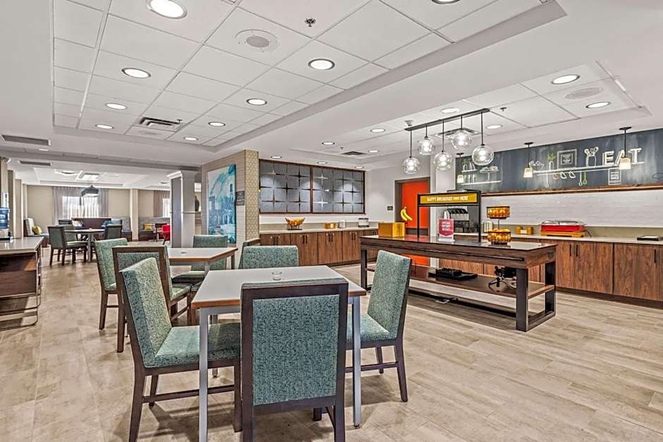 Hampton Inn By Hilton Columbus-North