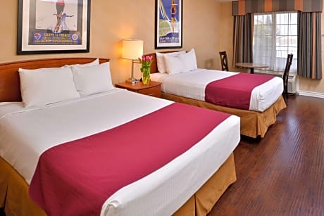 2 Queen Beds - Non-Smoking, High Speed Internet Access, Microwave, Refrigerator, 32-Inch Lcd Television, Full Breakfast