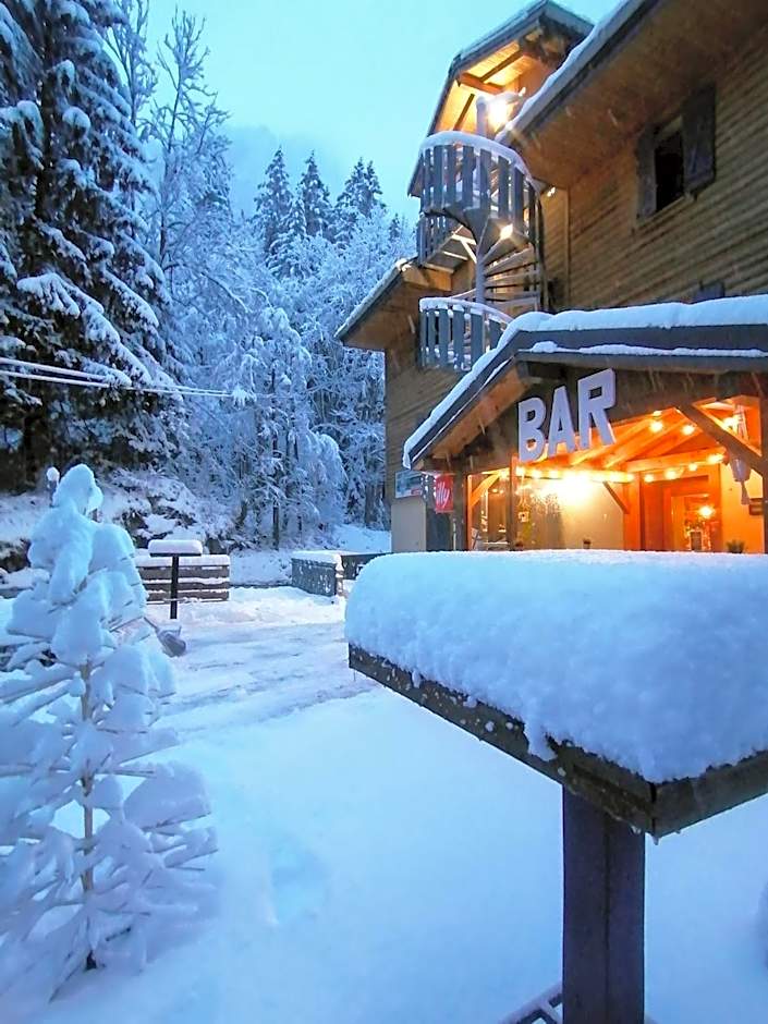 1861 Chatel Hostel