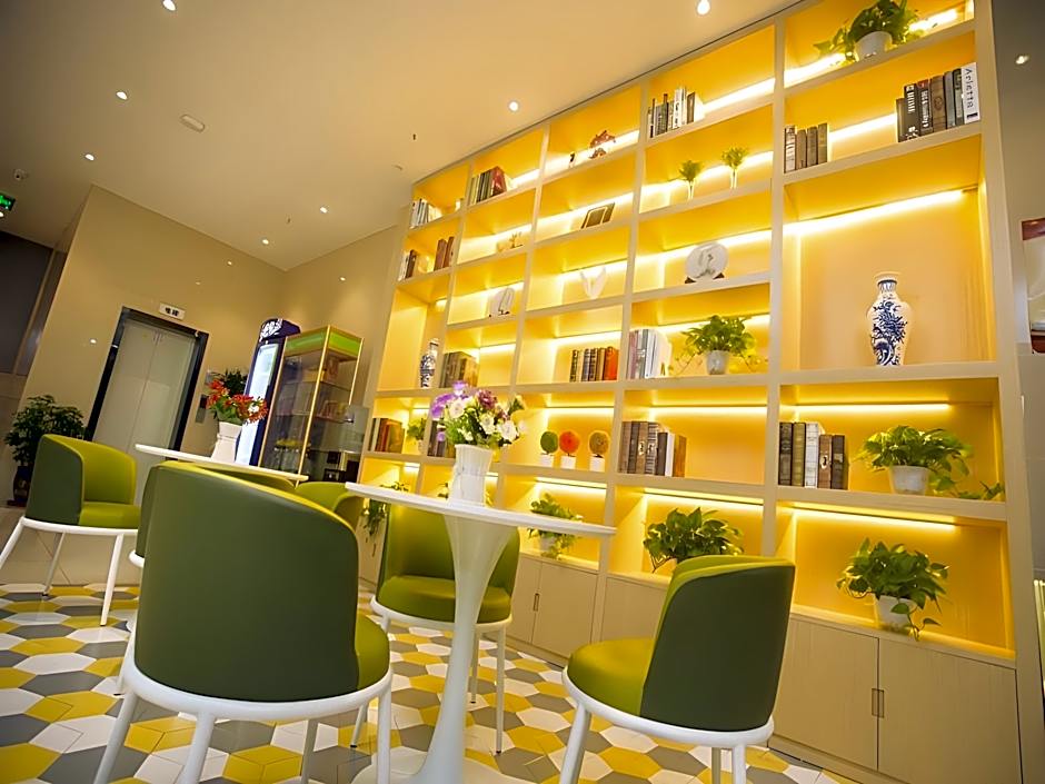 Vatica Suzhou Xiaoxian  Longhu Road Hotel