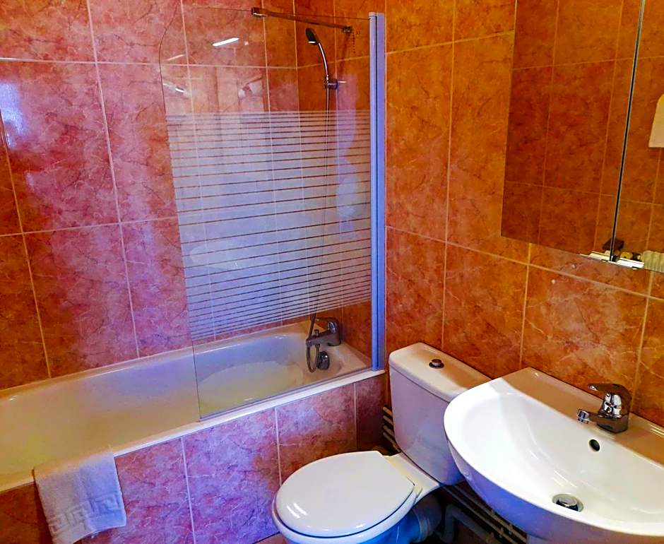 Le Catalan - Hôtel et appartements
