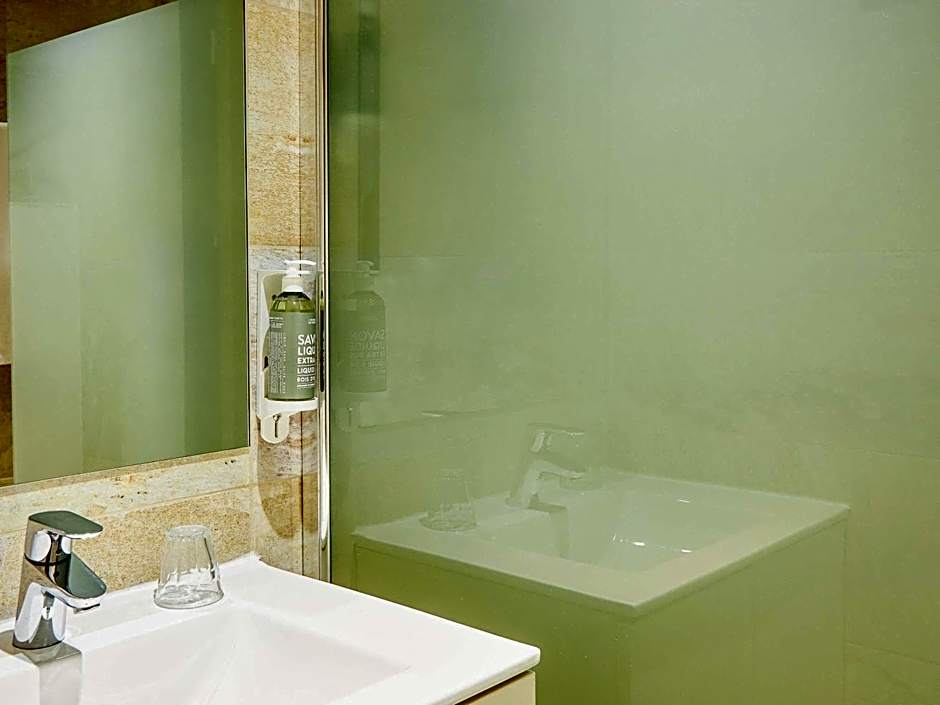 greet hotel Marseille Parc Chanot Velodrome