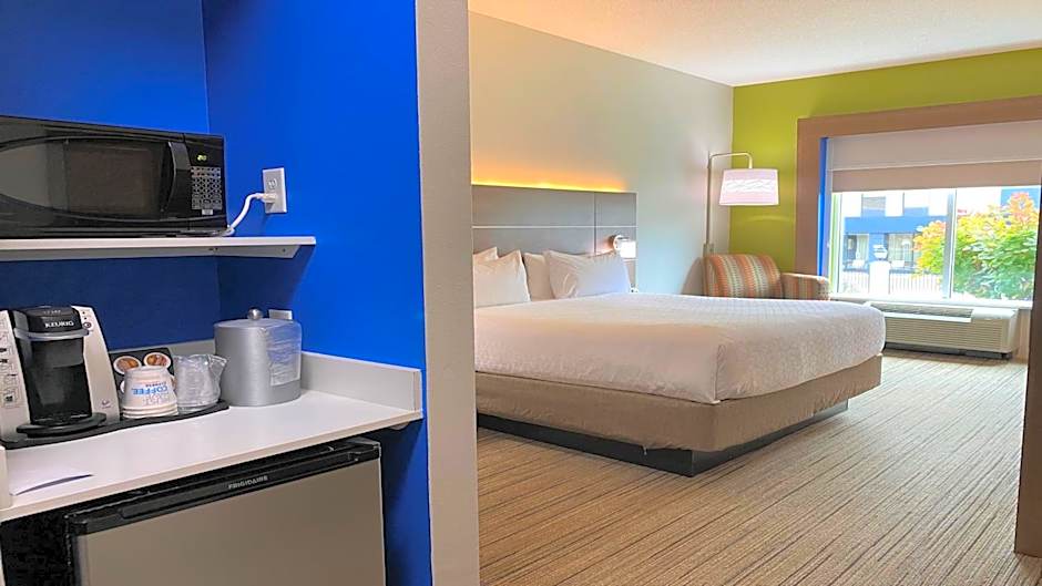 Holiday Inn Express Hotel & Suites Somerset Central By IHG