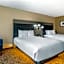 Comfort Inn & Suites North Dallas-Addison