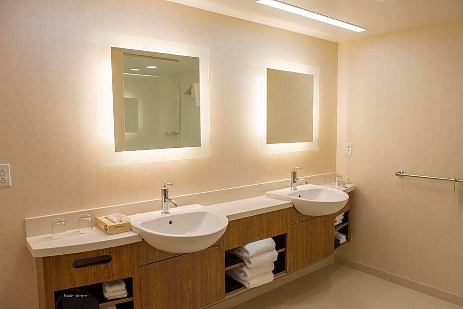 SpringHill Suites by Marriott Buffalo Airport