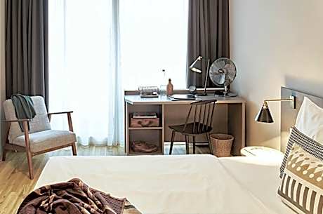Bold Single Room
