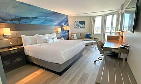 Coast Bastion Hotel