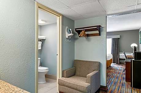 2 Queen Beds Deluxe Room Non-Smoking