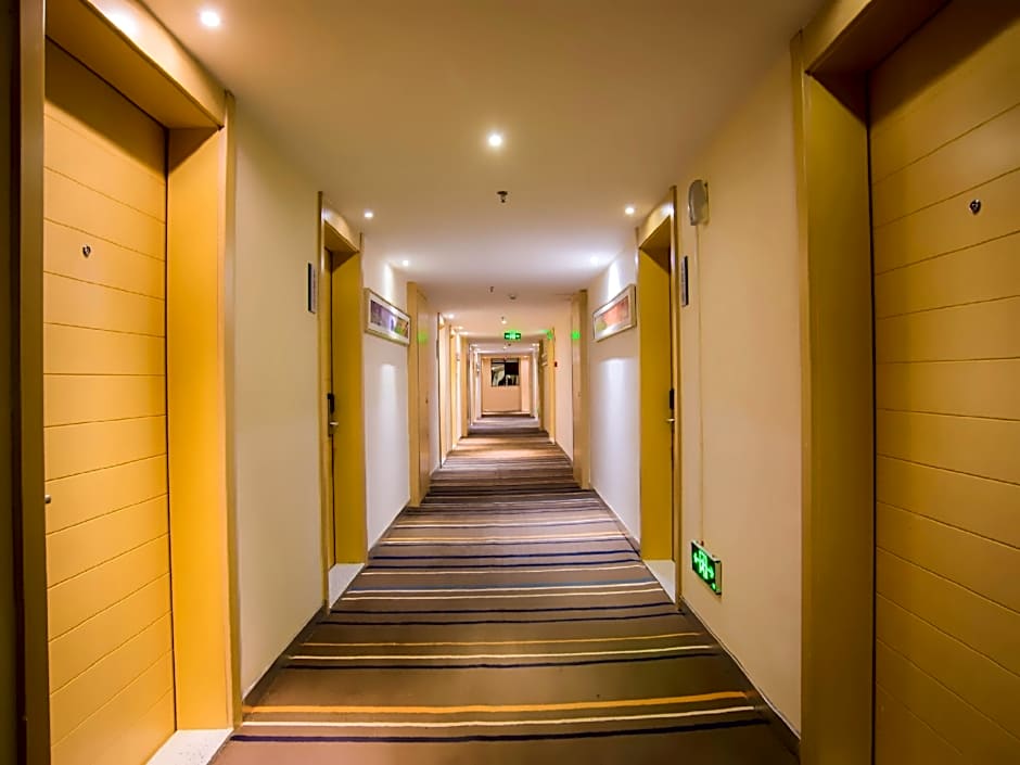 City Comfort Inn Hechi Dahua Jiangbin