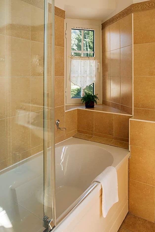 Château des Comtes de Challes